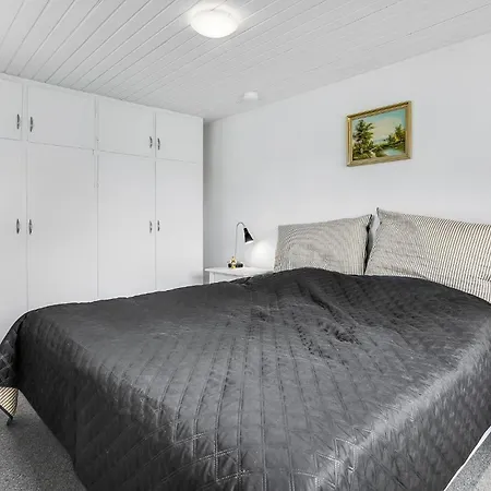 3 Bedroom Gorgeous In Casa de Férias *