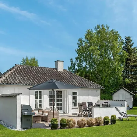 3 Bedroom Gorgeous In *