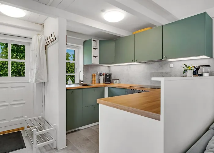 3 Bedroom Gorgeous In בית נופש